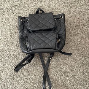 Cute stylish back pack from forever 21